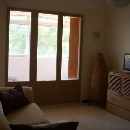 Apartment Proche De La *